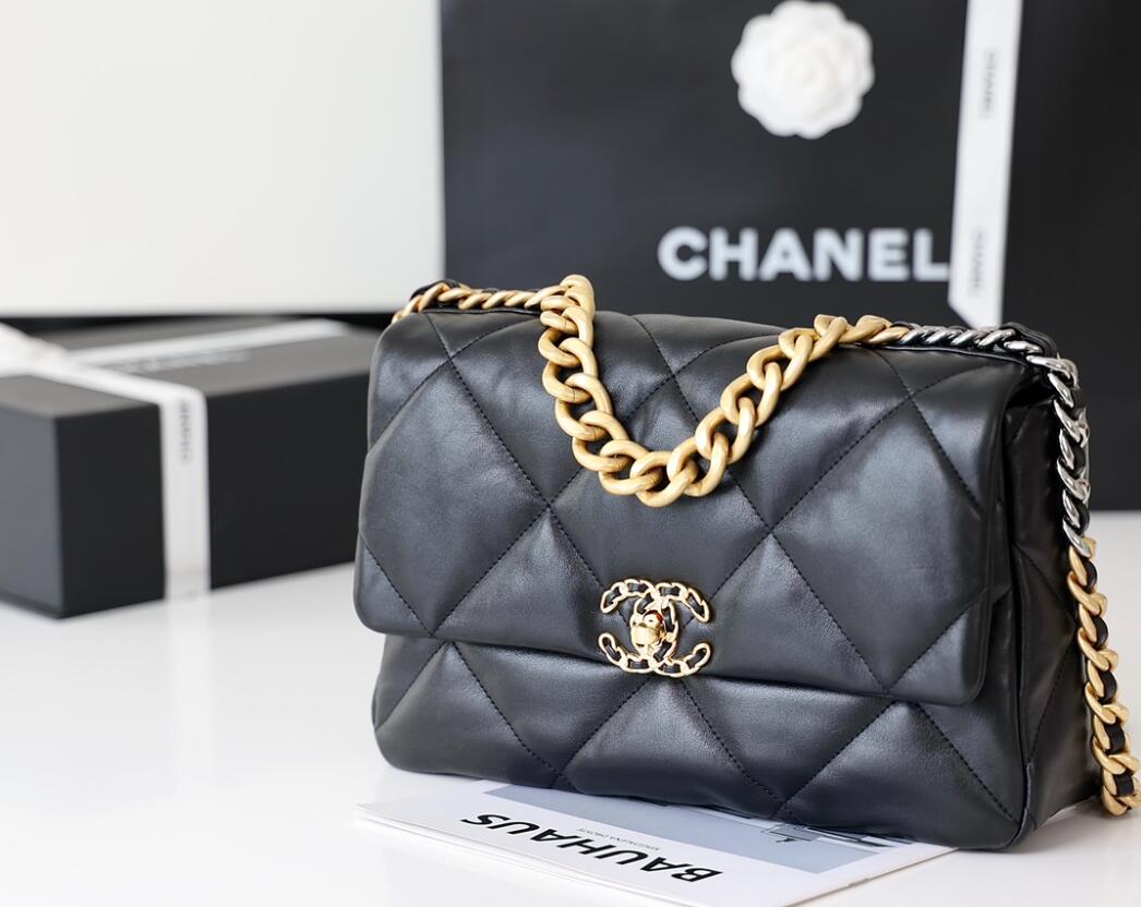 CHANEL 19 Medium Flap Bag In Black Lambskin Golden Buckle