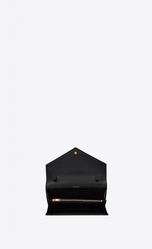 CASSANDRE SAINT LAURENT MATELASSÉ CHAIN WALLET IN PATENT LEATHER