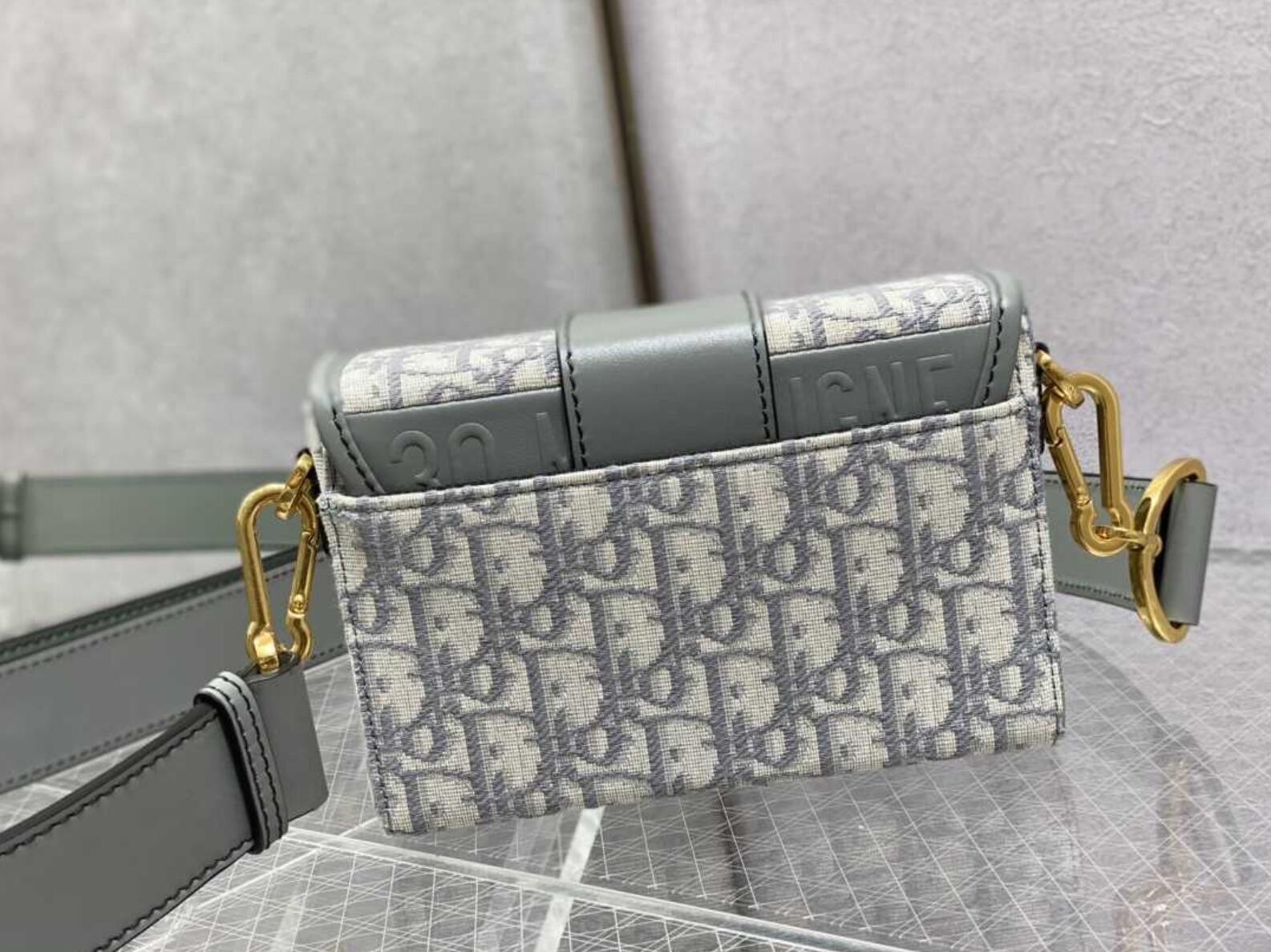 30 MONTAIGNE BOX BAG Gray Dior Oblique Jacquard