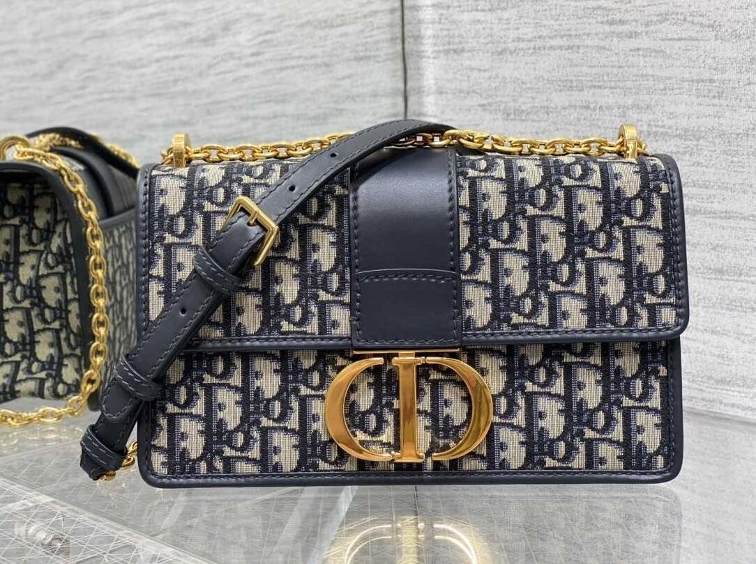 30 MONTAIGNE CHAIN BAG Blue Dior Oblique Jacquard