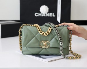 CHANEL 19 Small Flap Bag In Green Lambskin