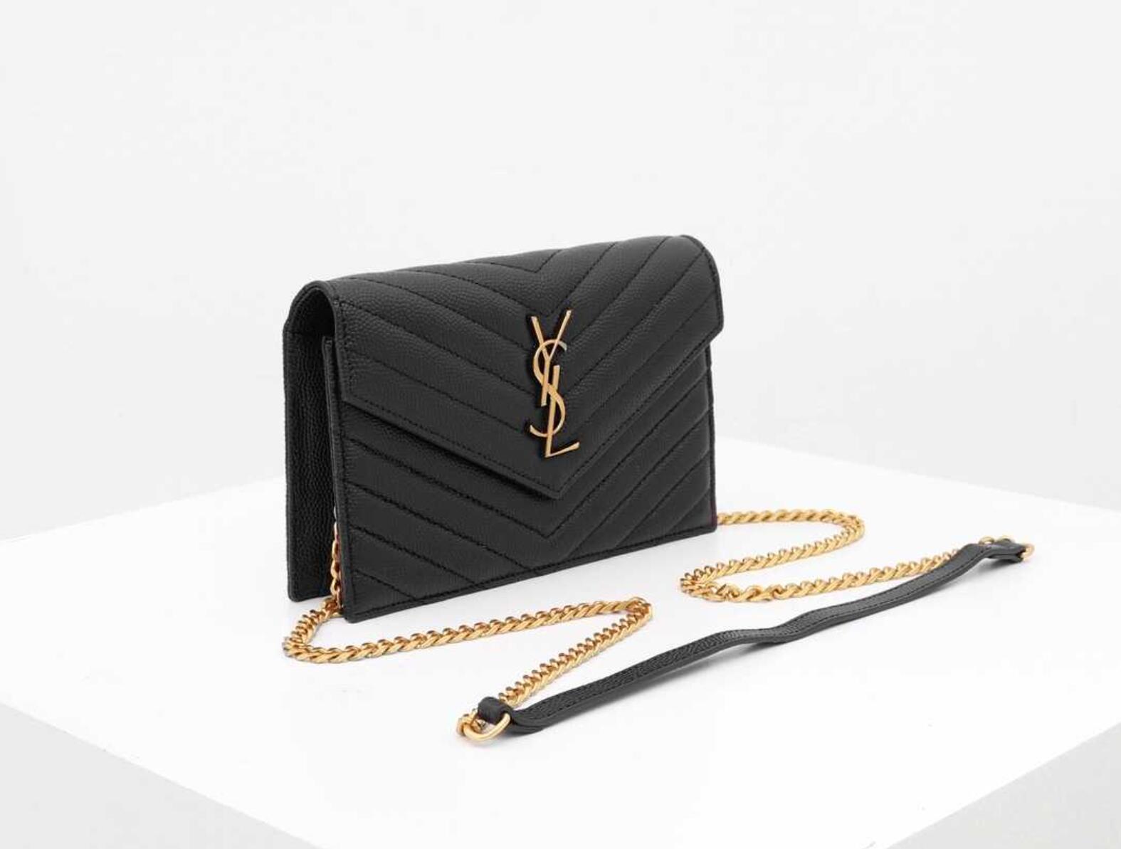 CASSANDRE SAINT LAURENT MATELASSÉ ENVELOPE CHAIN WALLET IN GRAIN DE POUDRE EMBOSSED LEATHER